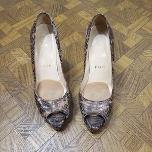 Christian Louboutin Snakeskin Python Peep Toe Pumps Guc 9 or 39.5